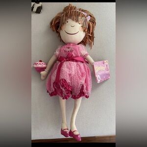 MADAME ALEXANDER Pinkalicious Cupcake plush Doll 18” 2012 NWT HTF